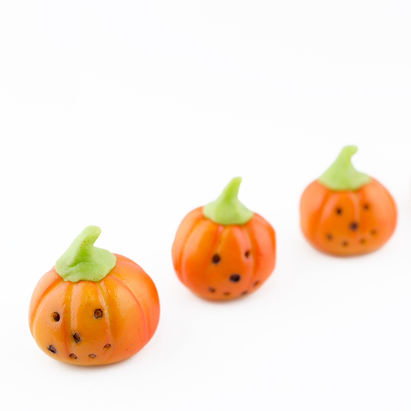 dolciaria-la-fenice-marzipan-little-pumpkins-marzipan-k-rbisse image 1